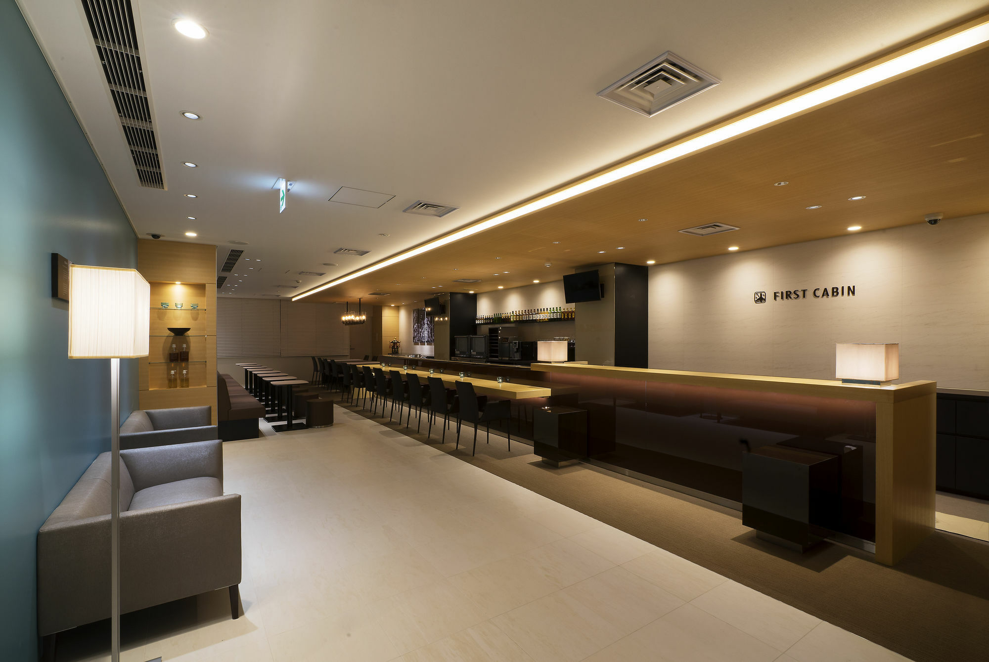 First Cabin Shinbashi Atagoyama Tokyo Exterior photo